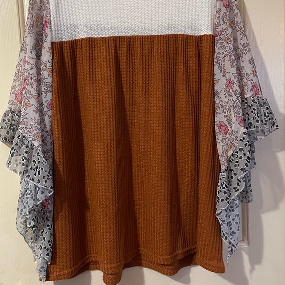 Women’s Blouse NWOT - Picture 6 of 10